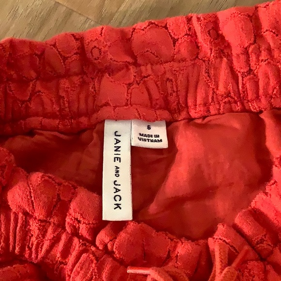 Girls swim and shorts - Picture 7 of 9